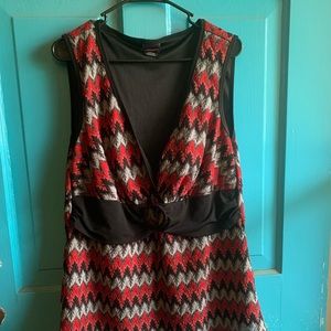 EUC Torrid size 2 v cut dressy top